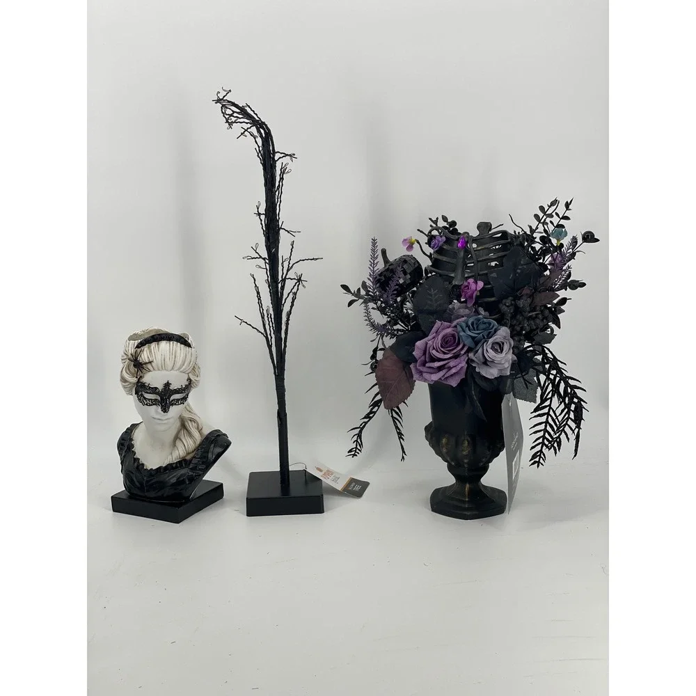 Lot of 32 Gothic Halloween Floral/Wreath/Pumpkins Black Purple Gold Decor